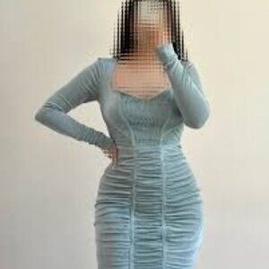 NWT FASHION NOVAA. Green Ruched Stretch Jersey Dress Size S